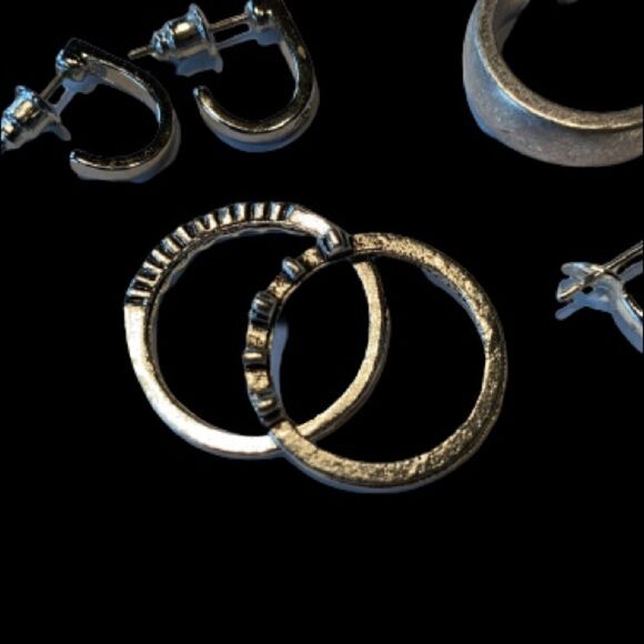 Vintage Lot of seven post pierced earrings perfect for projects - Picture 2 of 8